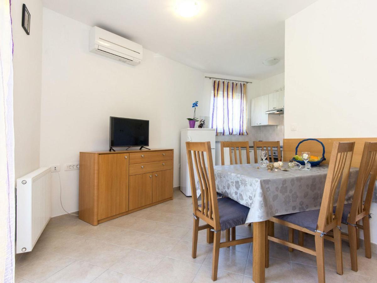 Apartment Andrea - Mod140 By Interhome Martina Ngoại thất bức ảnh